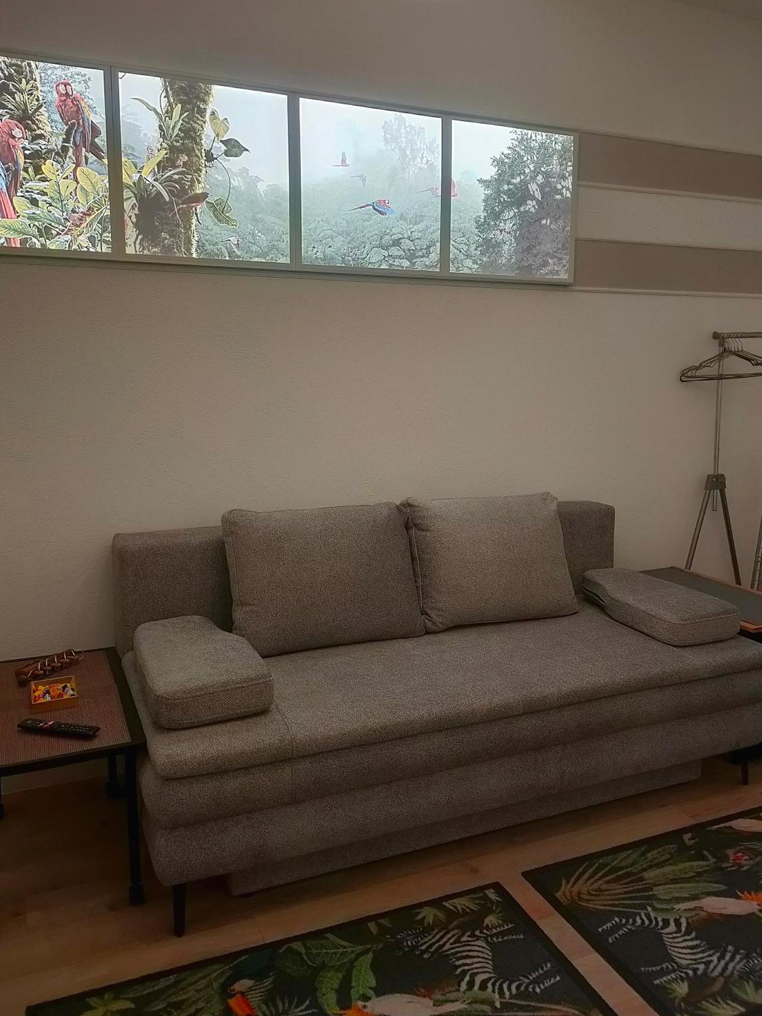 Apartment 22 Loop